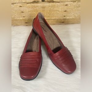 Array Willow Red Leather Size 9 M Slip-On Shoes Flats Loafers